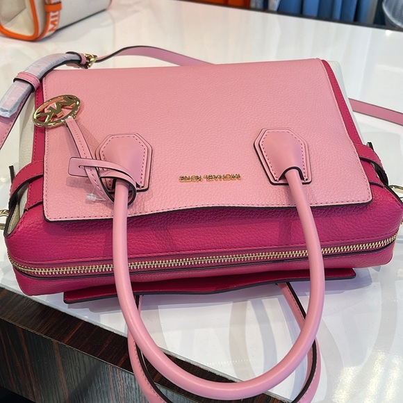 MICHAEL KORS
Mercer Medium Top Zip Color-Block Belted Satchel Crossbody Purse - Picture 7 of 16